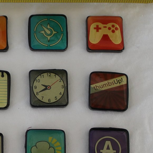 Magnets - Cute 2 cm x 2 cm - Picture 7 of 12